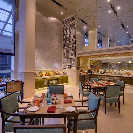 Novotel Goa Resort & Spa קנדולים מראה חיצוני תמונה The restaurant