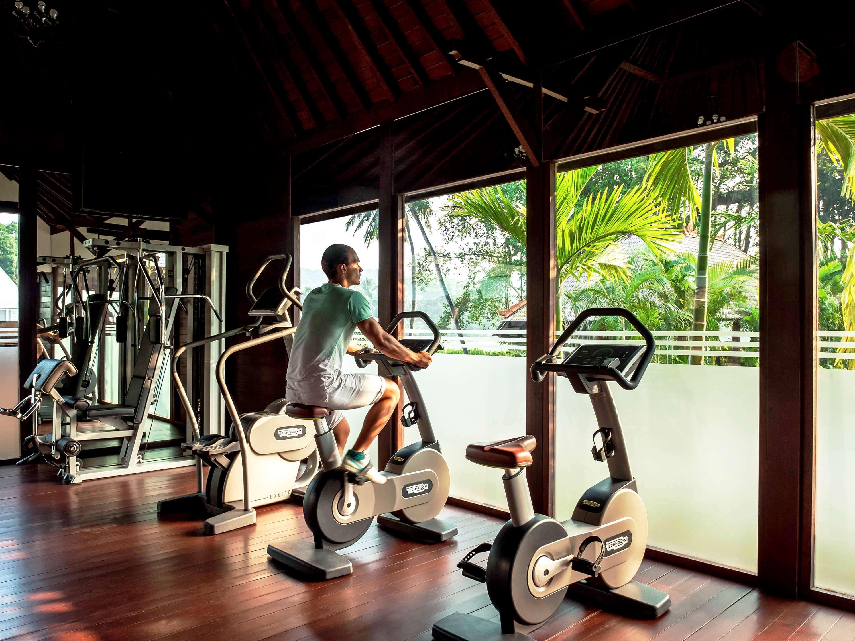 Novotel Goa Resort & Spa קנדולים מראה חיצוני תמונה The gym at the resort