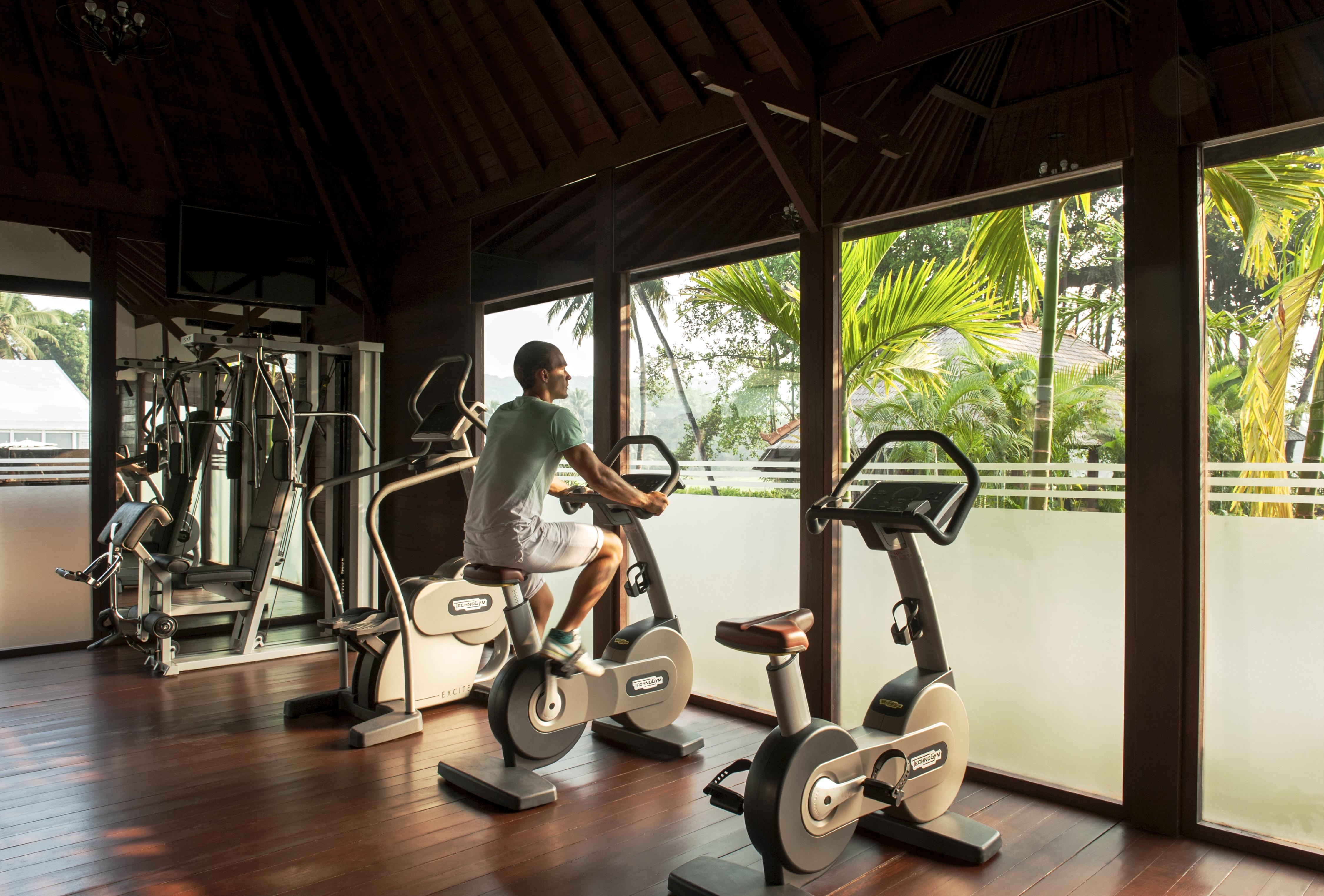 Novotel Goa Resort & Spa קנדולים מראה חיצוני תמונה The gym at the resort