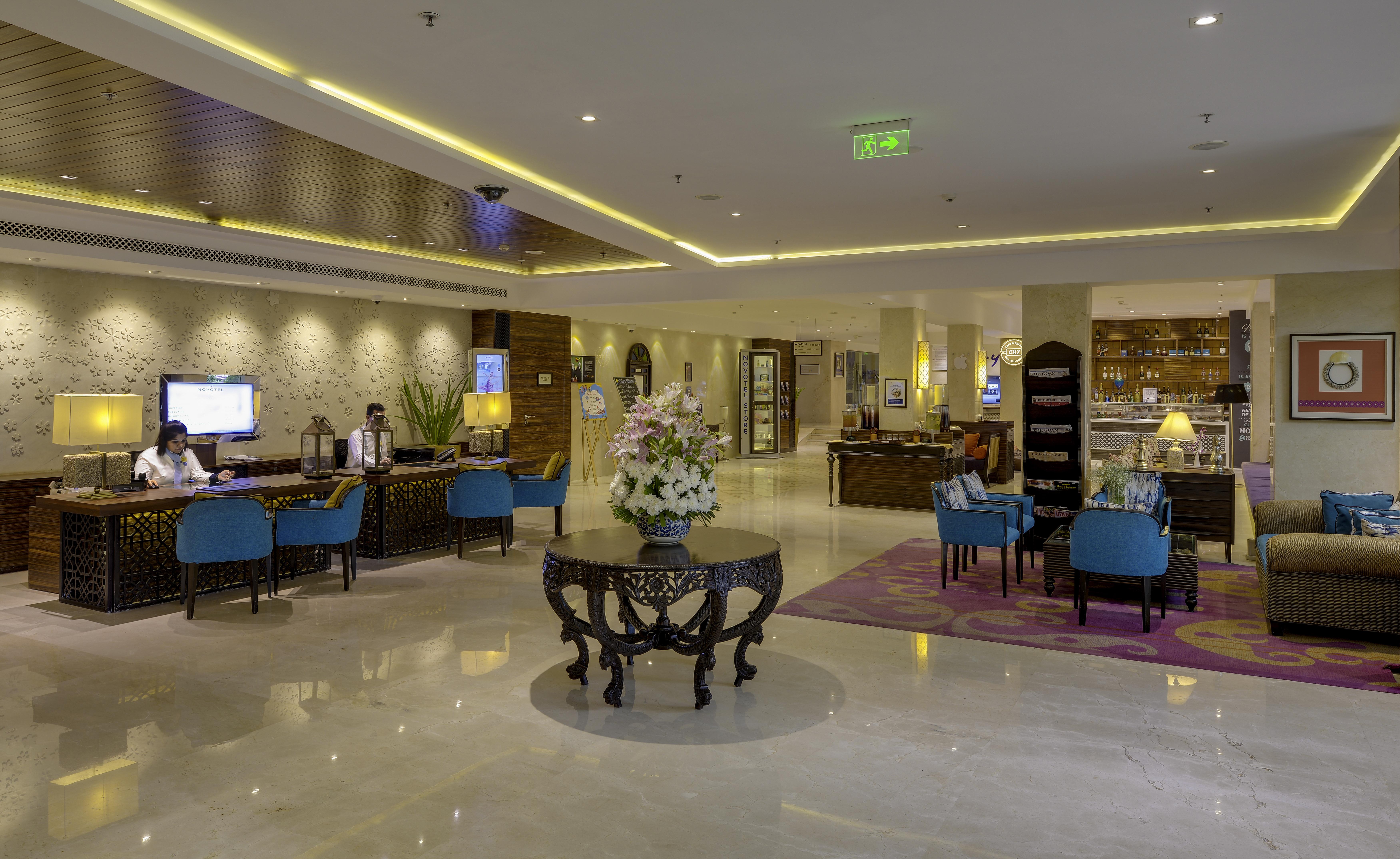 Novotel Goa Resort & Spa קנדולים מראה חיצוני תמונה The lobby of the hotel